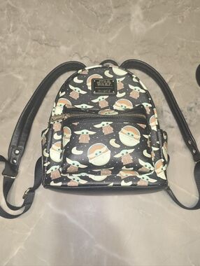 Loungefly Black Mini Backpack, Star Wars Child